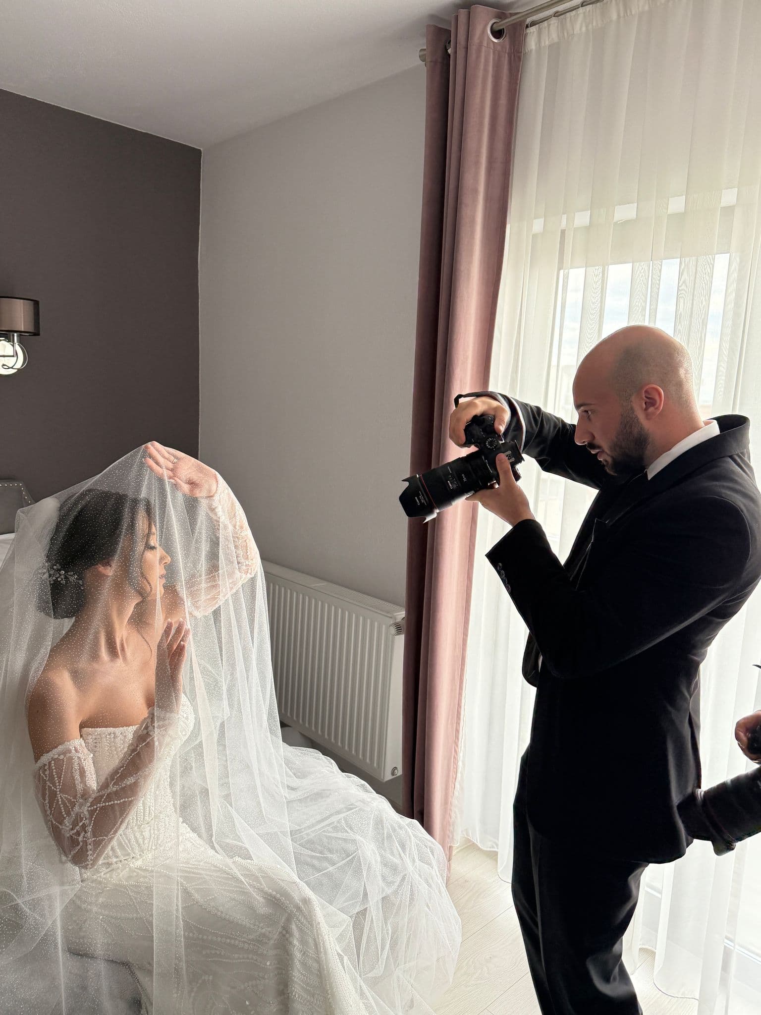 Alex Szilagyi - Wedding Photographer